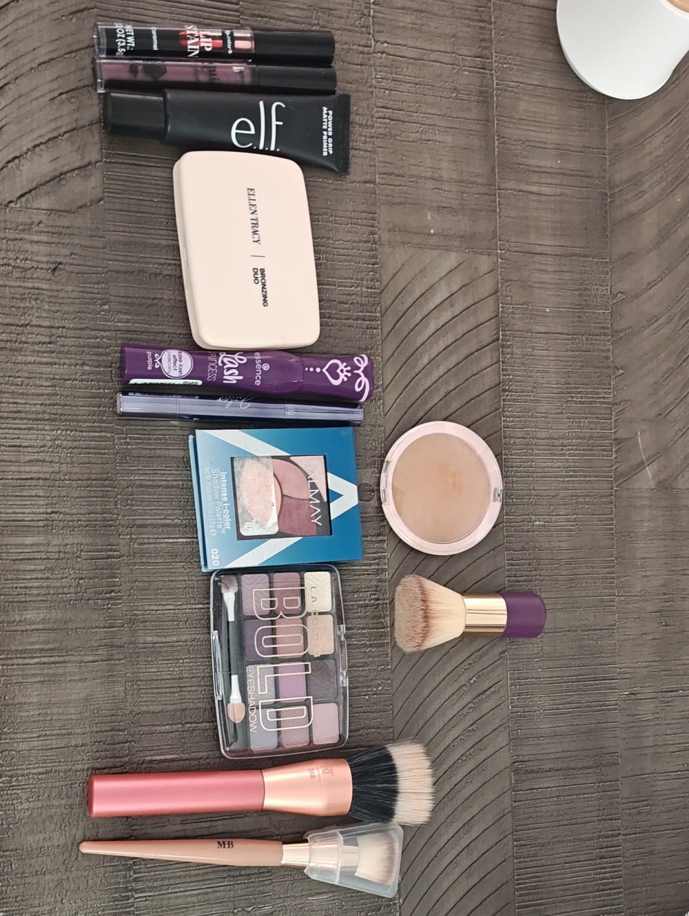Makeup Bundle With Brush and Palette Set in Pink and Purple